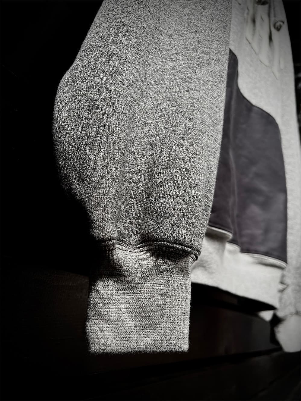 HEATHER MOCK-NECK SWEAT STENCIL