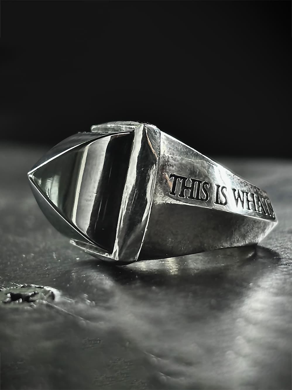 PYRAMID SILVER RING